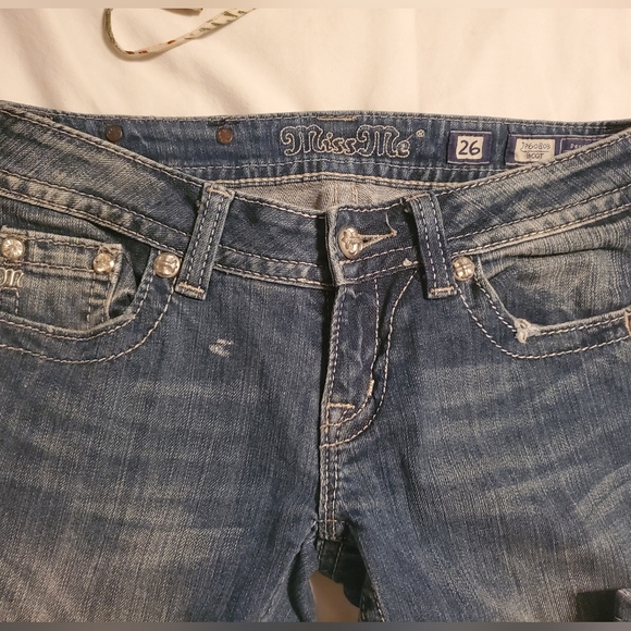 Miss Me Boot Jeans W/ Roses Studs Rhinestone Accents Size 26 - Picture 2 of 9